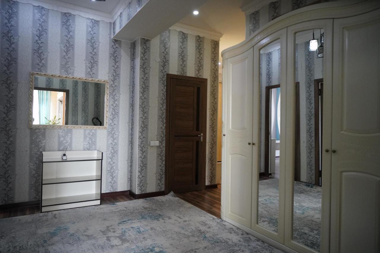 Nice And Comfortable Apartment In The Downtown Of ビシュケク エクステリア 写真