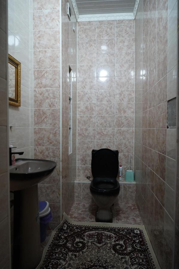 Nice And Comfortable Apartment In The Downtown Of ビシュケク エクステリア 写真